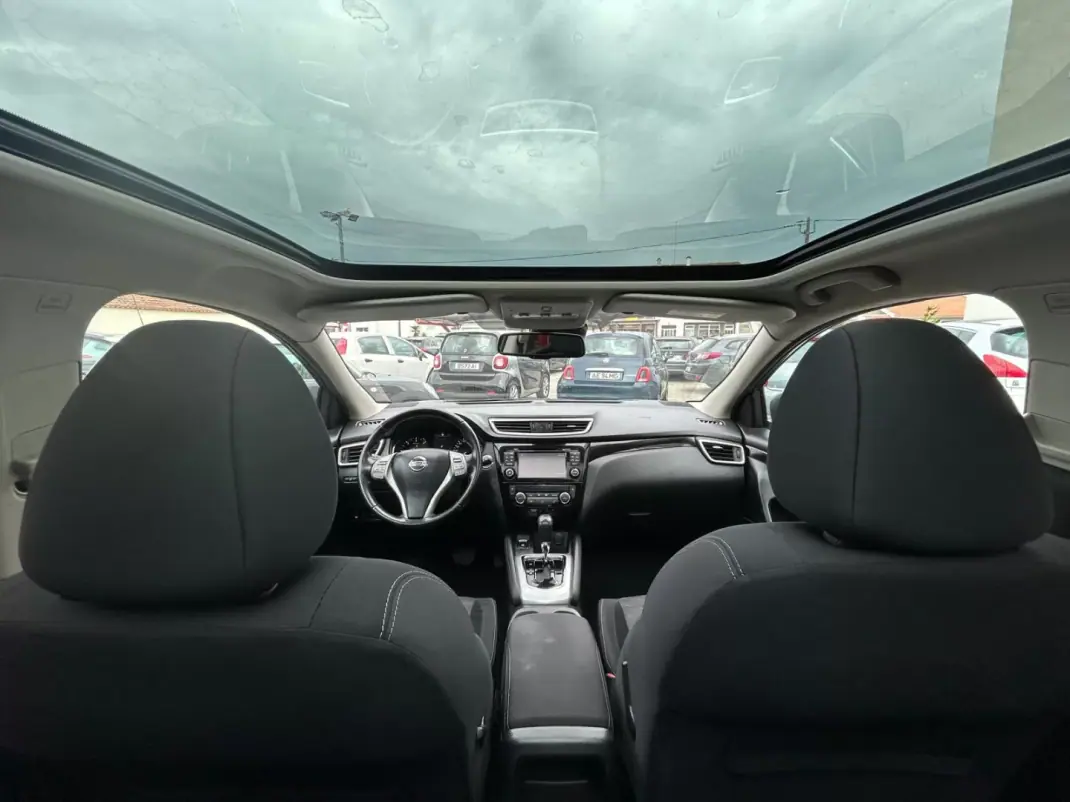 Nissan Qashqai 2015 - 16500 EUR, 120056 km - AUTO.MOTO.pt - 120056km - foto 16 de 22