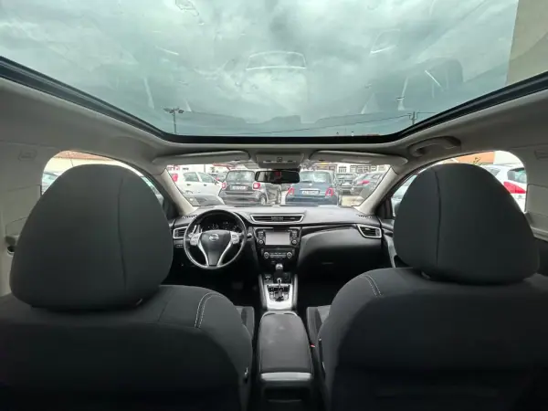 Nissan Qashqai 2015 - 16500 EUR, 120056 km - AUTO.MOTO.pt - 120056km - foto 16 de 22