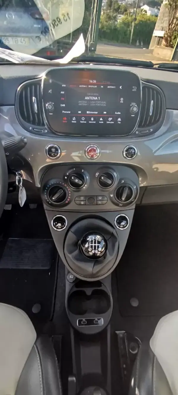 Fiat 500 2022 - 15950 EUR, 50000 km - AUTO.MOTO.pt - 50000km - foto 8 de 10
