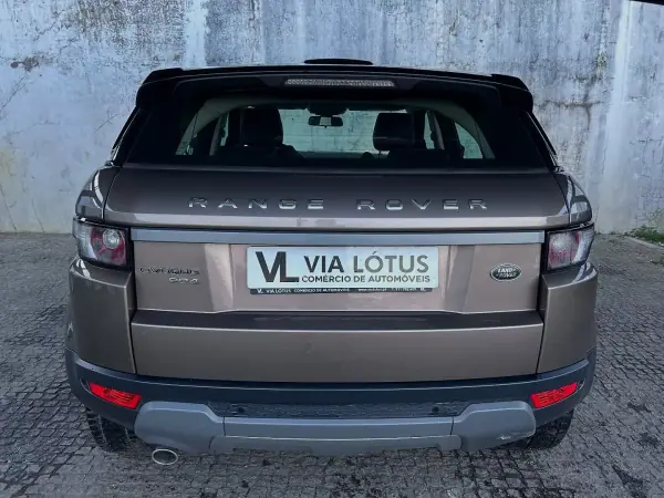 Land Rover Range Rover Evoque 2015 - 22490 EUR, 199000 km - AUTO.MOTO.pt - 199000km - foto 10 de 19