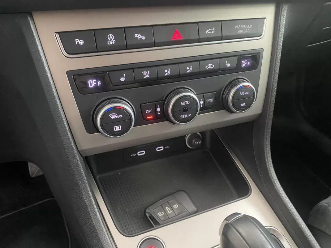 SEAT Ateca 2021 - 20900 EUR, 53837 km - AUTO.MOTO.pt - 53837km - foto 22 de 41