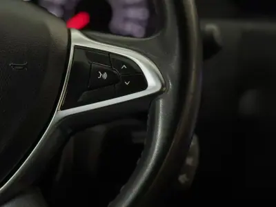 Dacia Duster 2020 - 15750 EUR, 128000 km - AUTO.MOTO.pt - 128000km - foto 35 de 60