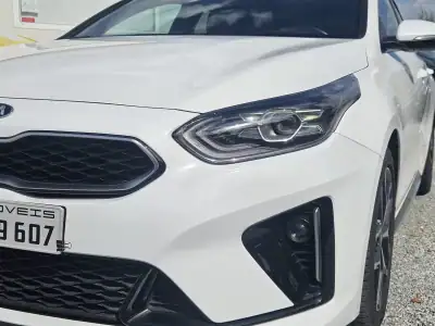 Kia ProCeed 2020 - 17400 EUR, 119400 km - AUTO.MOTO.pt - 119400km - foto 13 de 69