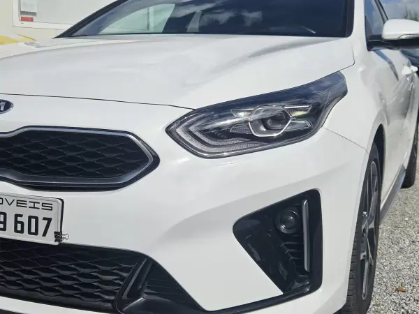 Kia ProCeed 2020 - 17400 EUR, 119400 km - AUTO.MOTO.pt - 119400km - foto 13 de 69