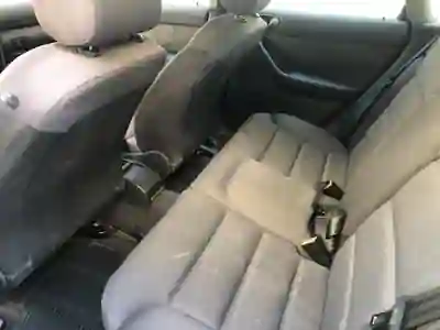 Audi A3 2001 - 2750 EUR, 311000 km - AUTO.MOTO.pt - 311000km - foto 10 de 10