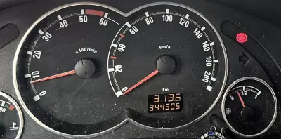 Opel Meriva 2008 - 5000 EUR, 340000 km - AUTO.MOTO.pt - 340000km - foto 12 de 18