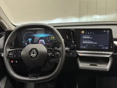 Renault Mégane E-Tech 2022 - 23890 EUR, 69000 km - AUTO.MOTO.pt - 69000km - foto 17 de 28