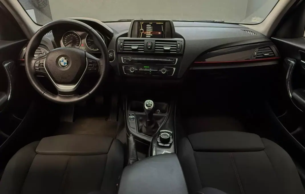 BMW 116 2012 - 13950 EUR, 261000 km - AUTO.MOTO.pt - 261000km - foto 36 de 37