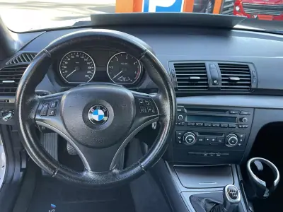 BMW 118 2012 - 15950 EUR, 159512 km - AUTO.MOTO.pt - 159512km - foto 9 de 15