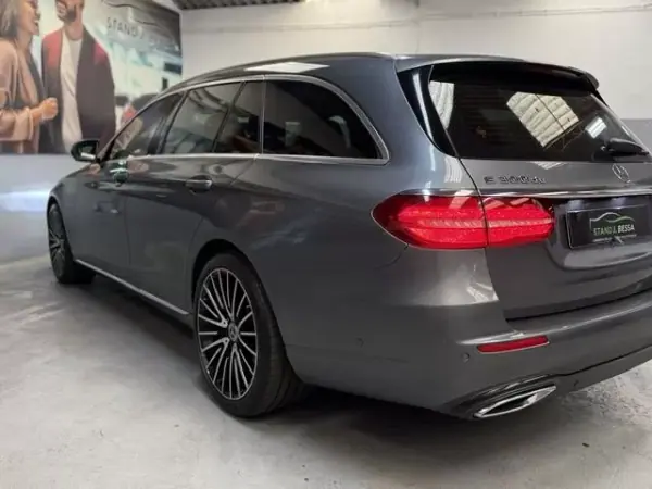 Mercedes-Benz E 300 2019 - 25750 EUR, 235639 km - AUTO.MOTO.pt - 235639km - foto 16 de 20