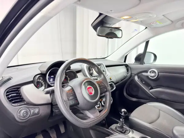 Fiat 500X 2017 - 9500 EUR, 154000 km - AUTO.MOTO.pt - 154000km - foto 19 de 21