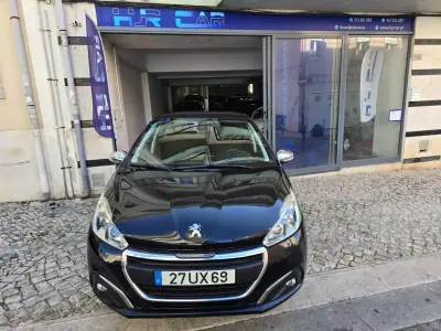Peugeot 208 2018 - 5750 EUR, 187537 km - foto 2 de 18