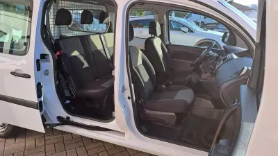 Renault Kangoo 1.5 DCI Express S/S Maxi Business 2019 - 18900 EUR, 190869 km - AUTO.MOTO.pt - 190869km - foto 15 de 31