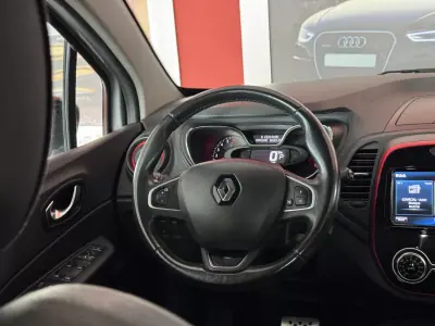 Renault Captur 2017 - 14990 EUR, 69213 km - AUTO.MOTO.pt - 69213km - foto 20 de 21
