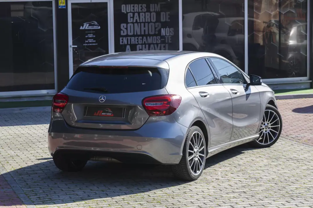 Mercedes-Benz A 160 2016 - 14900 EUR, 172690 km - AUTO.MOTO.pt - 172690km - foto 28 de 33