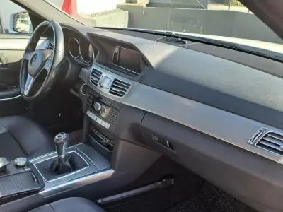 Mercedes-Benz E 220 2014 - 18900 EUR, 213445 km - AUTO.MOTO.pt - 213445km - foto 19 de 46