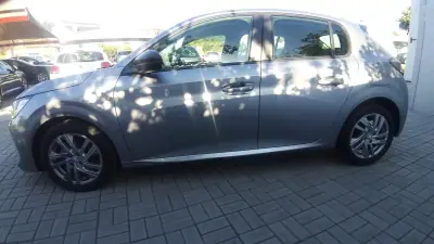 Peugeot 208 2022 - 13565 EUR, 63583 km - AUTO.MOTO.pt - 63583km - foto 17 de 37