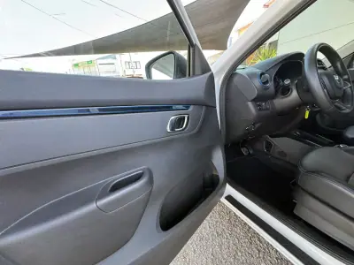 Dacia Spring 2021 - 11400 EUR, 25983 km - AUTO.MOTO.pt - 25983km - foto 13 de 30