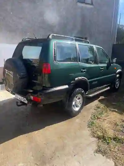 Nissan Terrano II 1999 - 12000 EUR, 300000 km - 300000km - foto 4 de 8