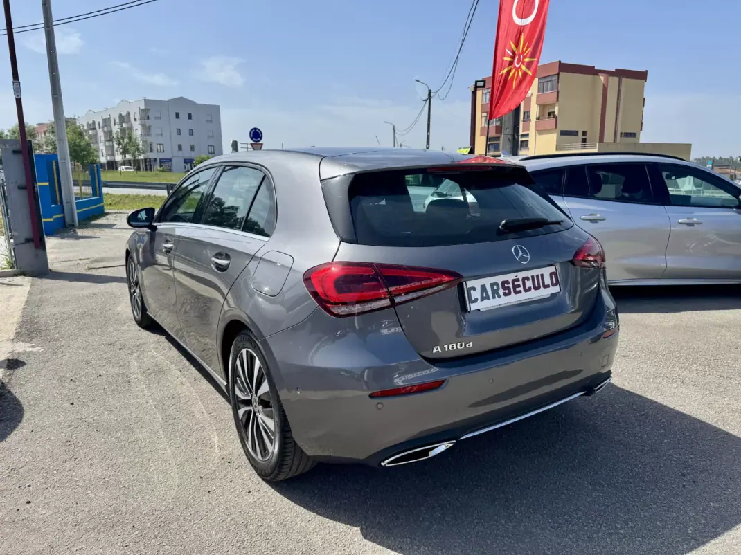 Mercedes-Benz A 180 2020 - 22950 EUR, 116348 km - AUTO.MOTO.pt - 116348km - foto 4 de 32