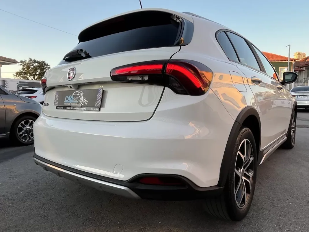 Fiat Tipo Cross 2022 - 14950 EUR, 98000 km - AUTO.MOTO.pt - 98000km - foto 47 de 53