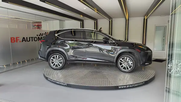Lexus NX 300h 2018 - 31900 EUR, 78634 km - AUTO.MOTO.pt - 78634km - foto 8 de 65
