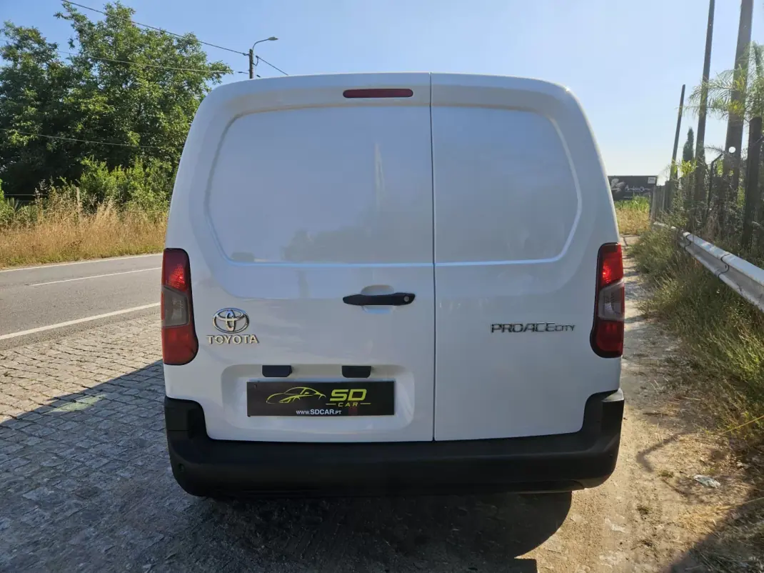 Toyota Proace 2022 - 13950 EUR, 110000 km - 110000km - foto 5 de 9