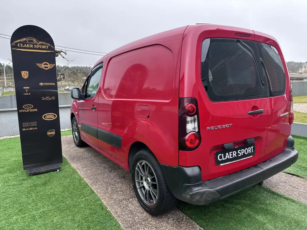 Peugeot PARTNER GIRAFON 2012 - 6500 EUR, 205000 km - AUTO.MOTO.pt - 205000km - foto 6 de 29