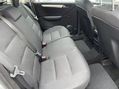 Mercedes-Benz B 150 2007 - 8000 EUR, 172000 km - AUTO.MOTO.pt - 172000km - foto 8 de 10