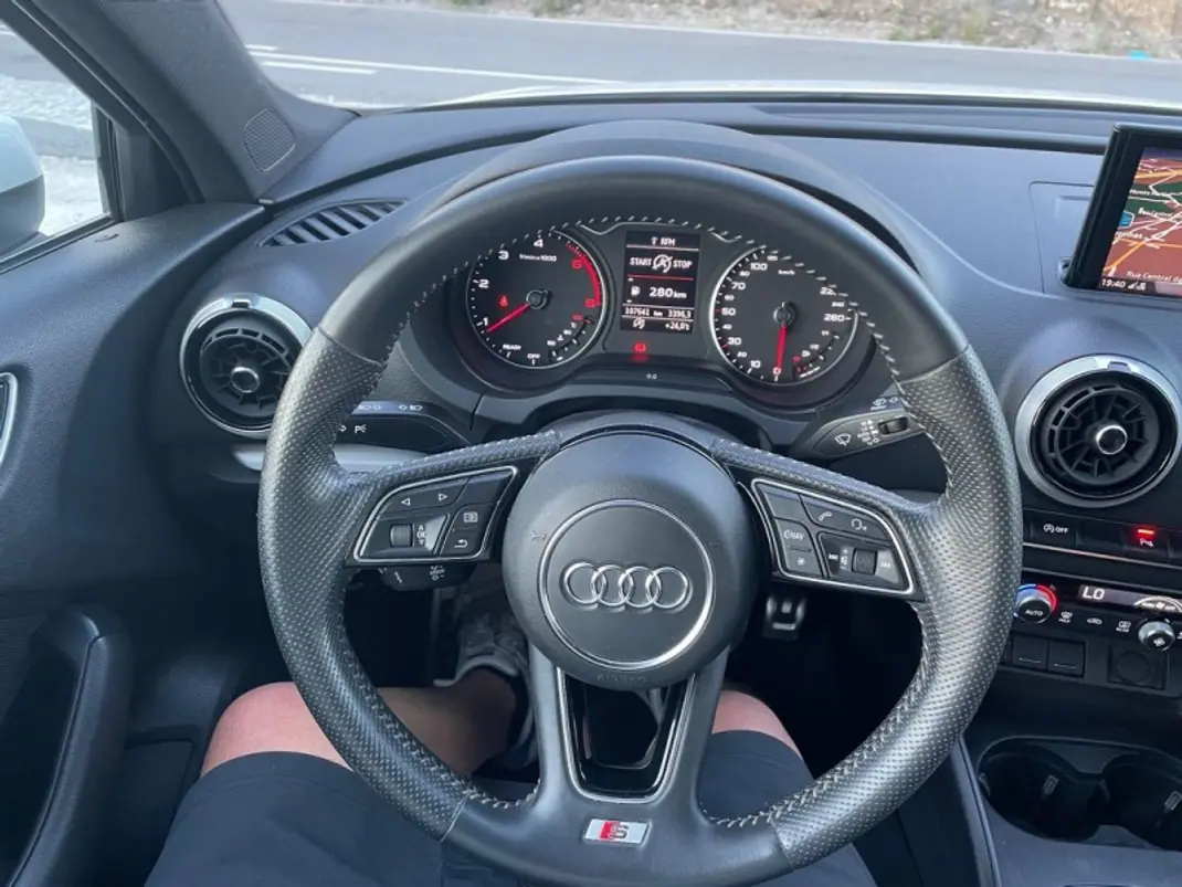 Audi A3 Limousine 2019 - 24999 EUR, 107600 km - AUTO.MOTO.pt - 107600km - foto 19 de 43