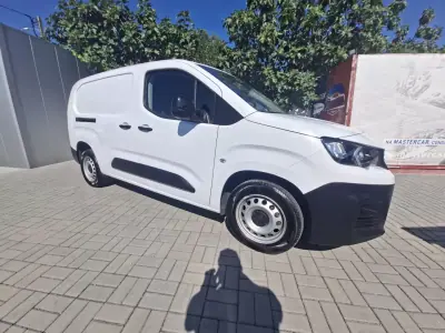Peugeot Partner 2022 - 14850 EUR, 98726 km - AUTO.MOTO.pt - 98726km - foto 2 de 40