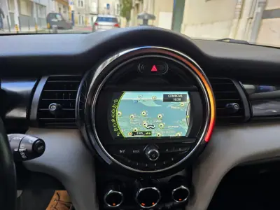 MINI Cooper 2017 - 14999 EUR, 166333 km - AUTO.MOTO.pt - 166333km - foto 18 de 24