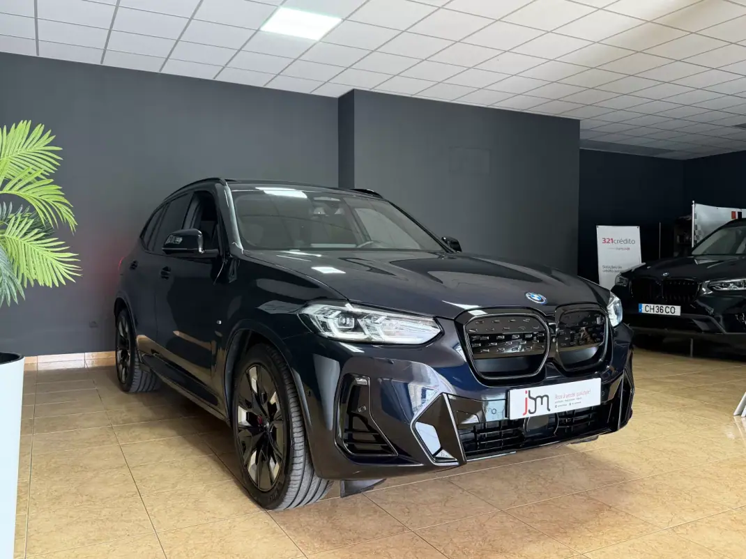 BMW iX3 2023 - 38990 EUR, 99602 km - AUTO.MOTO.pt - 99602km - foto 2 de 24