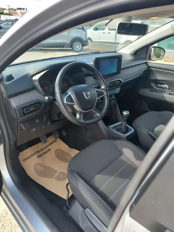 Dacia Sandero 1.0 TCe Essential 2022 Gasolina