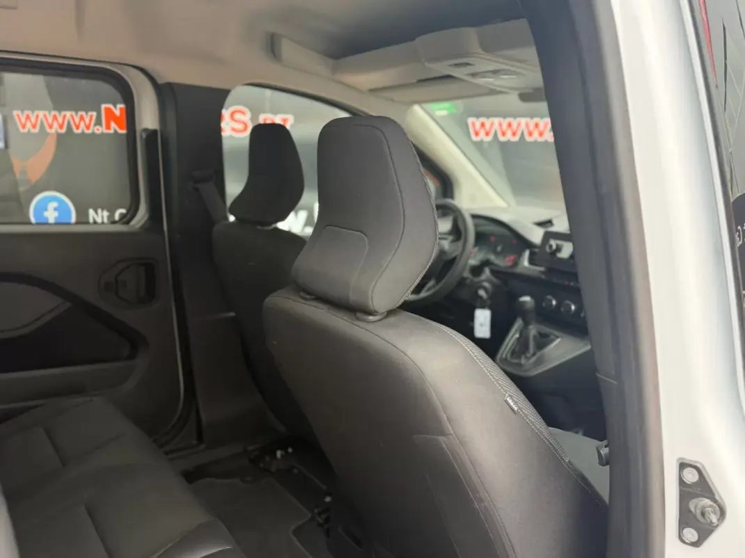 Renault Kangoo 2024 - 25900 EUR, 84343 km - AUTO.MOTO.pt - 84343km - foto 16 de 18
