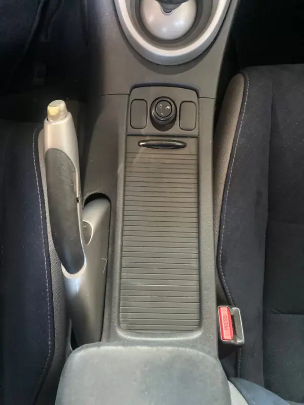 Honda Civic 2008 - 6900 EUR, 155220 km - AUTO.MOTO.pt - 155220km - foto 14 de 15