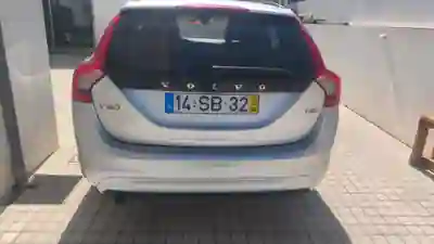 Volvo V60 2015 - 9500 EUR, 230000 km - 230000km - foto 3 de 8