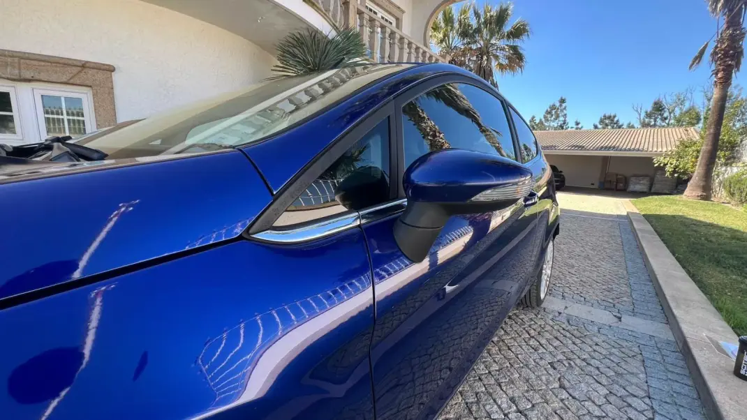 Ford Fiesta 2015 - 7990 EUR, 144693 km - AUTO.MOTO.pt - 144693km - foto 11 de 17