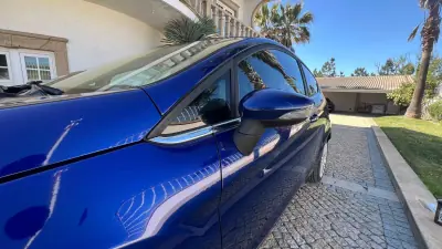 Ford Fiesta 2015 - 7990 EUR, 144693 km - AUTO.MOTO.pt - 144693km - foto 11 de 17