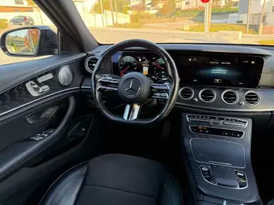 Mercedes-Benz E 300 2020 - 32899 EUR, 142500 km - AUTO.MOTO.pt - 142500km - foto 17 de 33