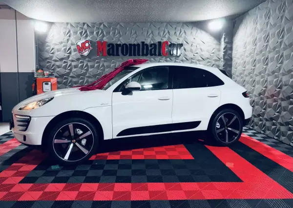 Porsche Macan 2014 - 42990 EUR, 205232 km - AUTO.MOTO.pt - 205232km - foto 2 de 33
