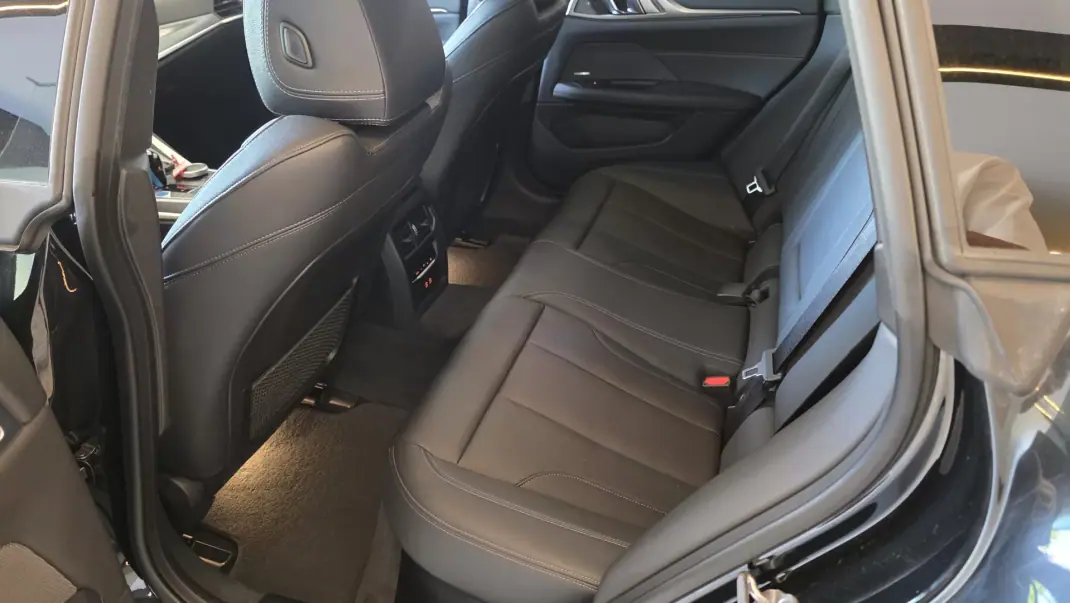BMW i4 2022 - 38900 EUR, 61219 km - AUTO.MOTO.pt - 61219km - foto 48 de 58