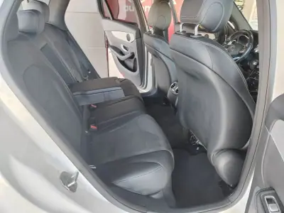 Mercedes-Benz GLC 220 2015 - 27450 EUR, 178000 km - AUTO.MOTO.pt - 178000km - foto 14 de 39