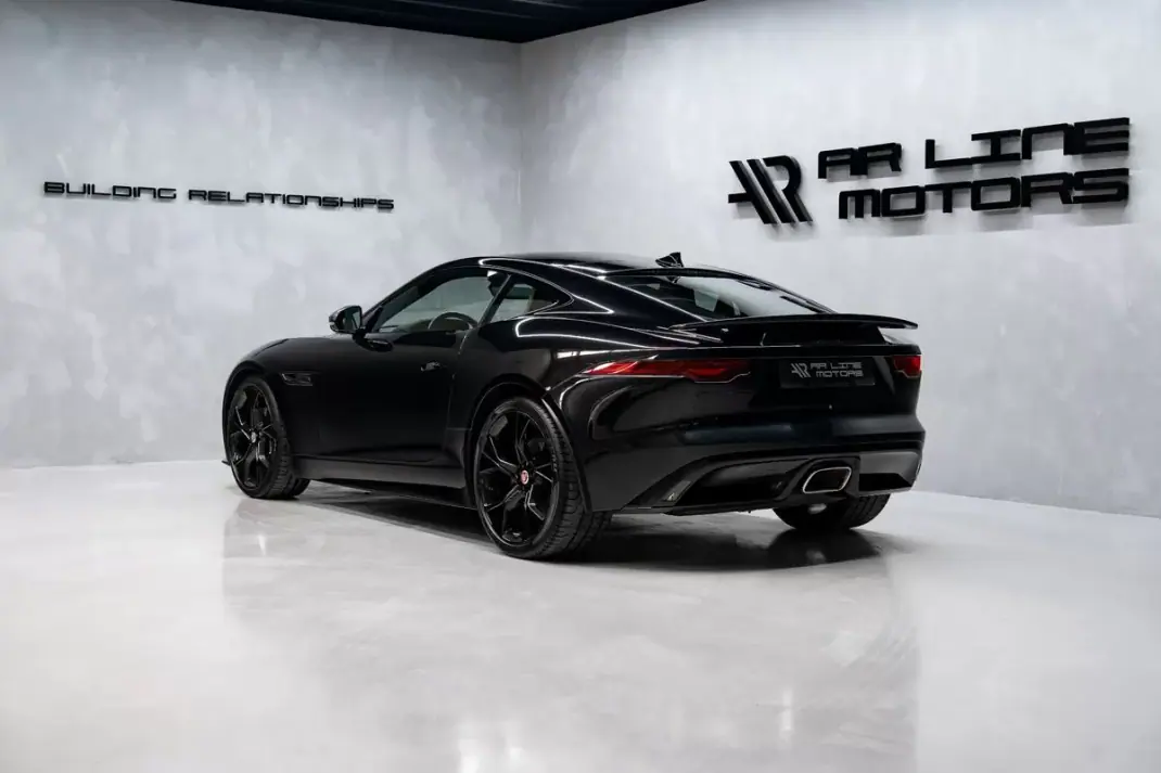 Jaguar F-Type 2021 - 55950 EUR, 38000 km - 38000km - foto 8 de 41