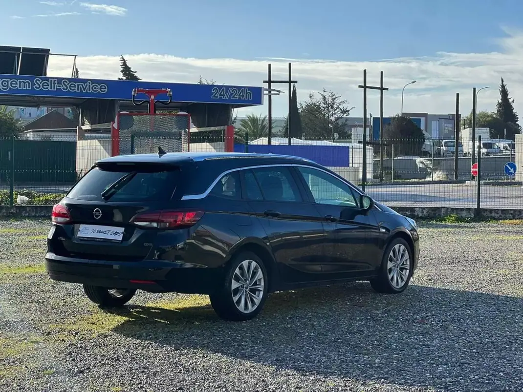 Opel Astra Sports Tourer 2018 - 12984 EUR, 97000 km - AUTO.MOTO.pt - 97000km - foto 22 de 26