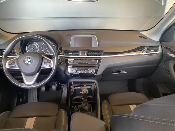 BMW X1 2016 - 17500 EUR, 137500 km - AUTO.MOTO.pt - 137500km - foto 10 de 15