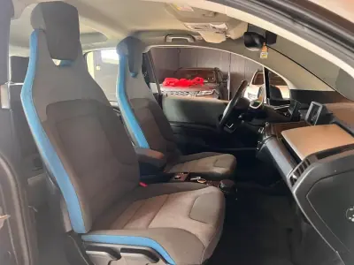 BMW i3 2017 - 14900 EUR, 102622 km - AUTO.MOTO.pt - 102622km - foto 20 de 28