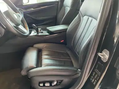 BMW M550d 2017 - 44900 EUR, 138217 km - AUTO.MOTO.pt - 138217km - foto 45 de 55