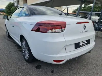Renault Mégane Cabrio 2015 - 14990 EUR, 195000 km - AUTO.MOTO.pt - 195000km - foto 11 de 43
