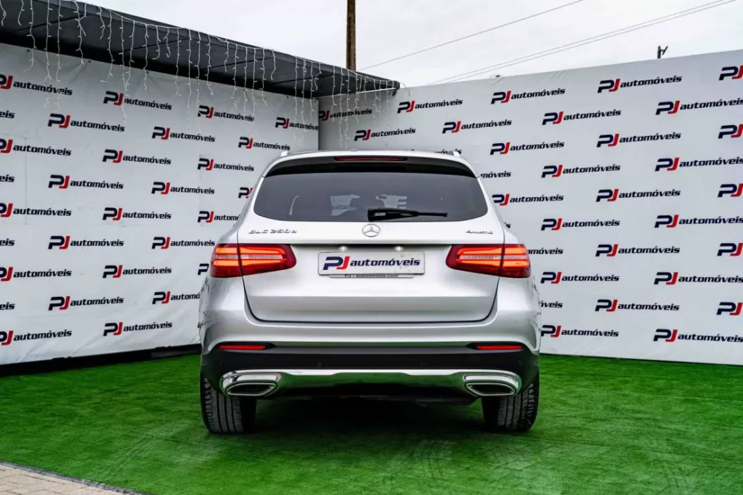 Mercedes-Benz GLC 250 2018 - 33900 EUR, 186200 km - AUTO.MOTO.pt - 186200km - foto 7 de 19